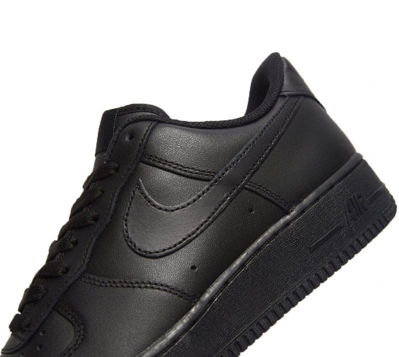 Air Force 1 Low Triple Black