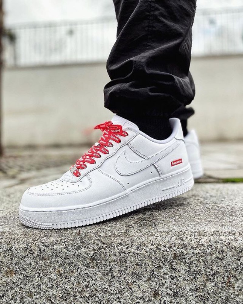 Air Force 1 Low White Supreme