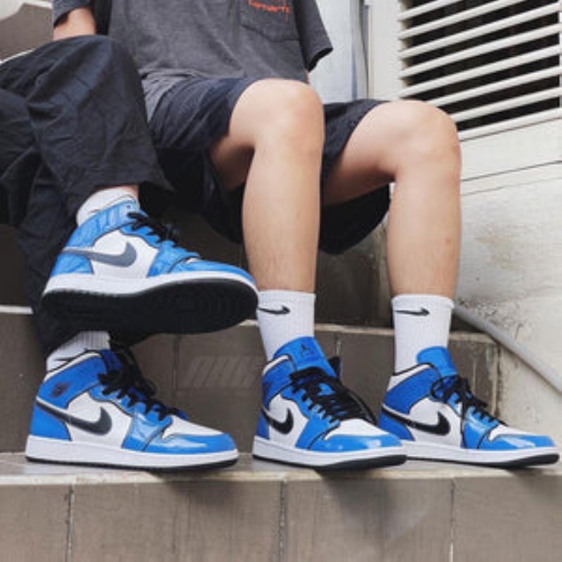 Air Jordan 1 Keskipignaali Sininen