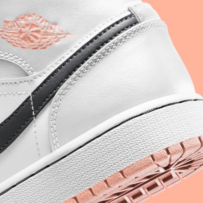 Air Jordan 1 Keskivalkoinen Arktinen Oranssi