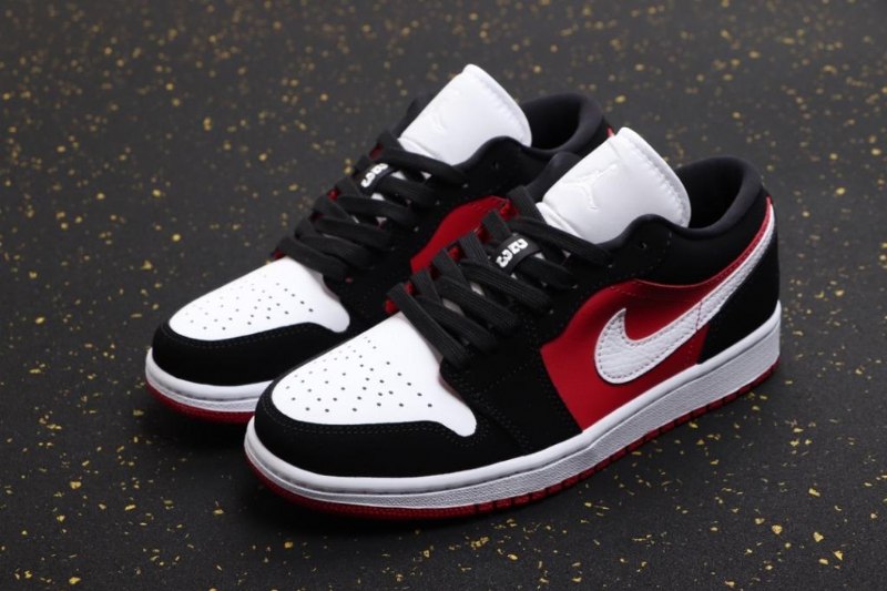 Air Jordan 1 Low Black White Gym Red