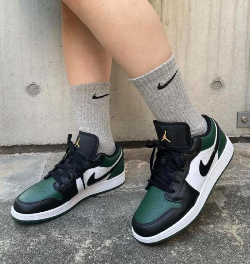 Air Jordan 1 Low Green Toe