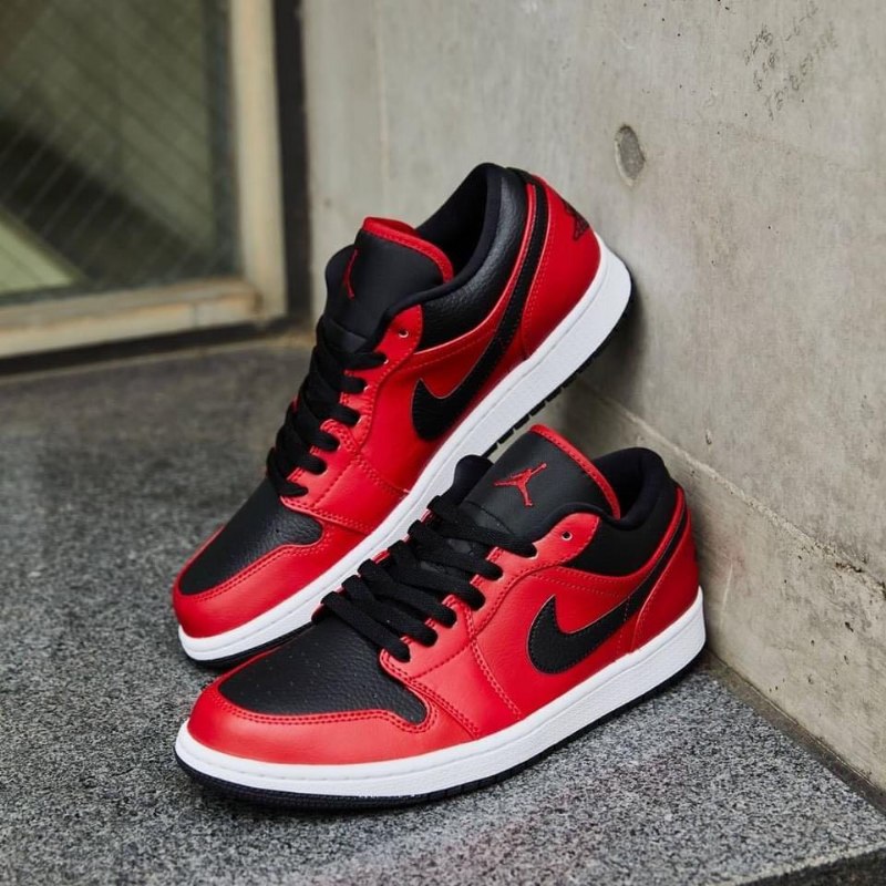 Air Jordan 1 Low Kääntärotuinen Pibled Swoosh