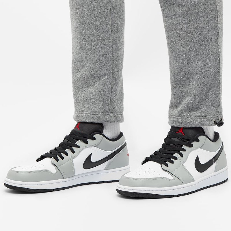 Air Jordan 1 Low Light Smoke Gray