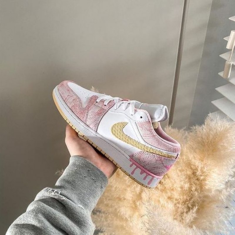 Air Jordan 1 Low Paint Tipakuva