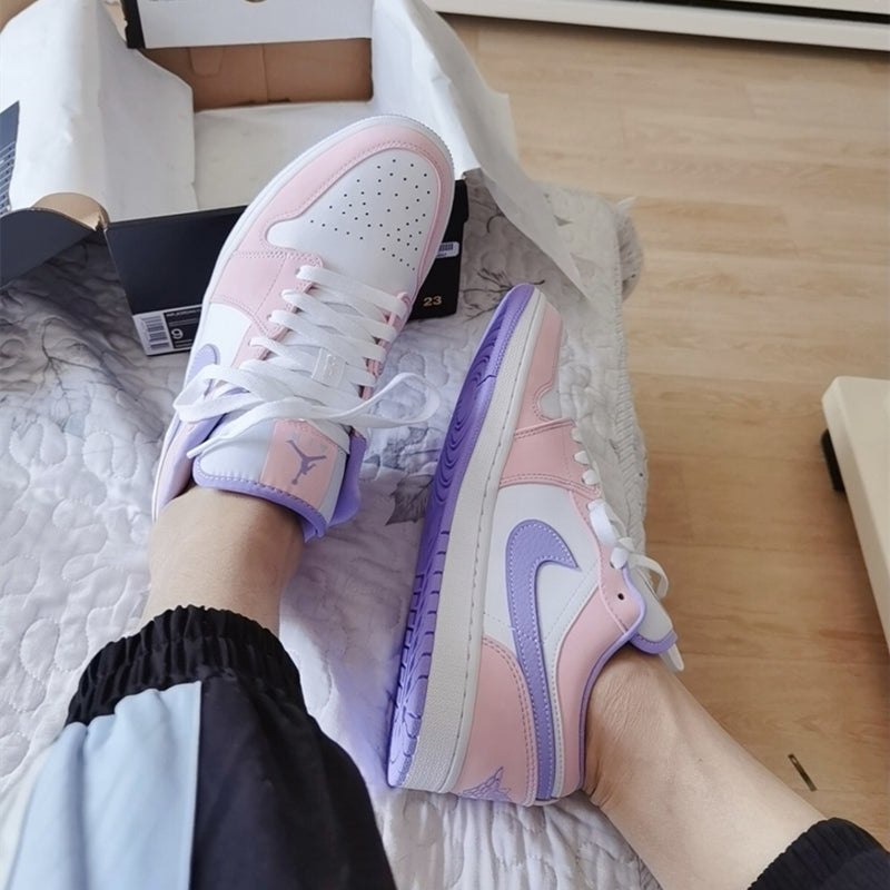 Air Jordan 1 Low Se Arctic Punch
