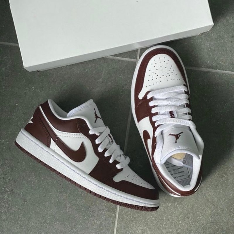 Air Jordan 1 Low Team Red