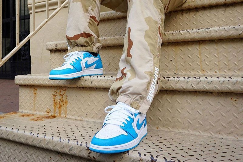 Air Jordan 1 Low Unc