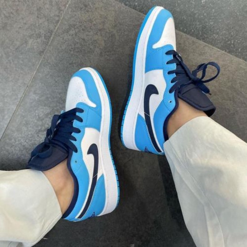 Air Jordan 1 Low Unc (2021)