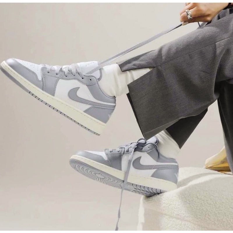 Air Jordan 1 Low Vintage Grey