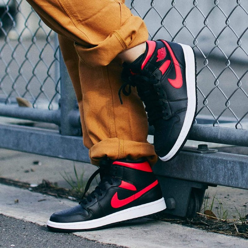Air Jordan 1 Mid Black Siren Punainen