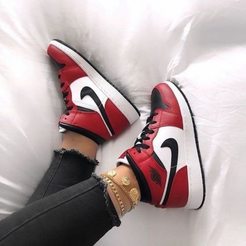 Air Jordan 1 Mid Chicago Musta Toe