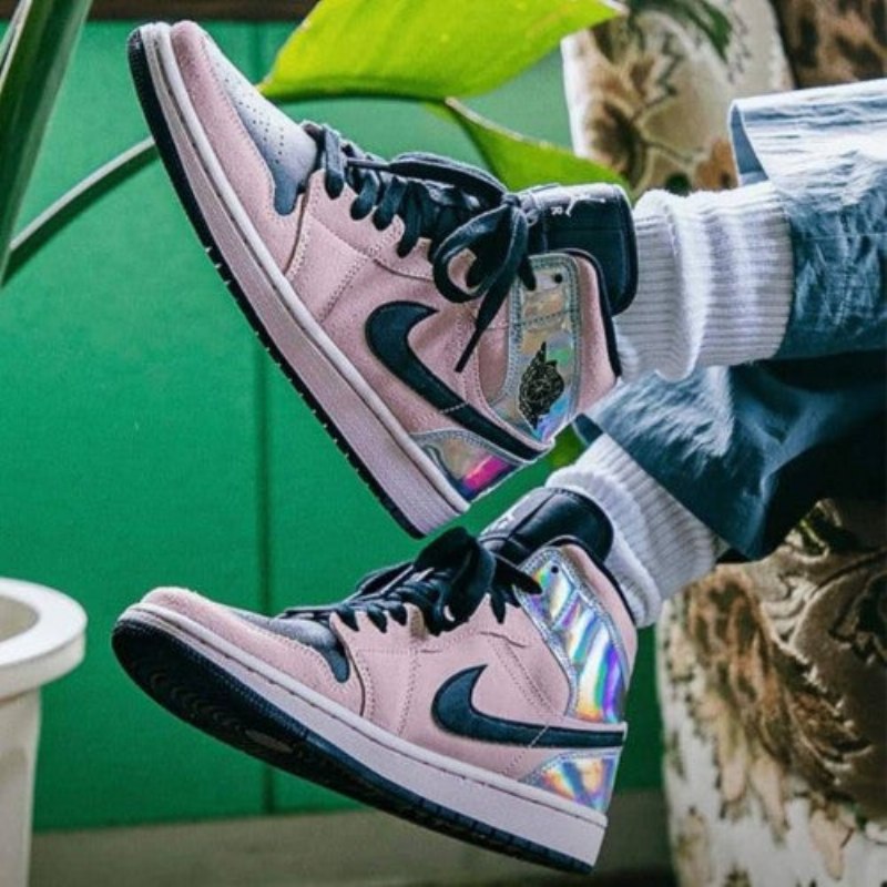 Air Jordan 1 Mid Dirty Powder Iridescent