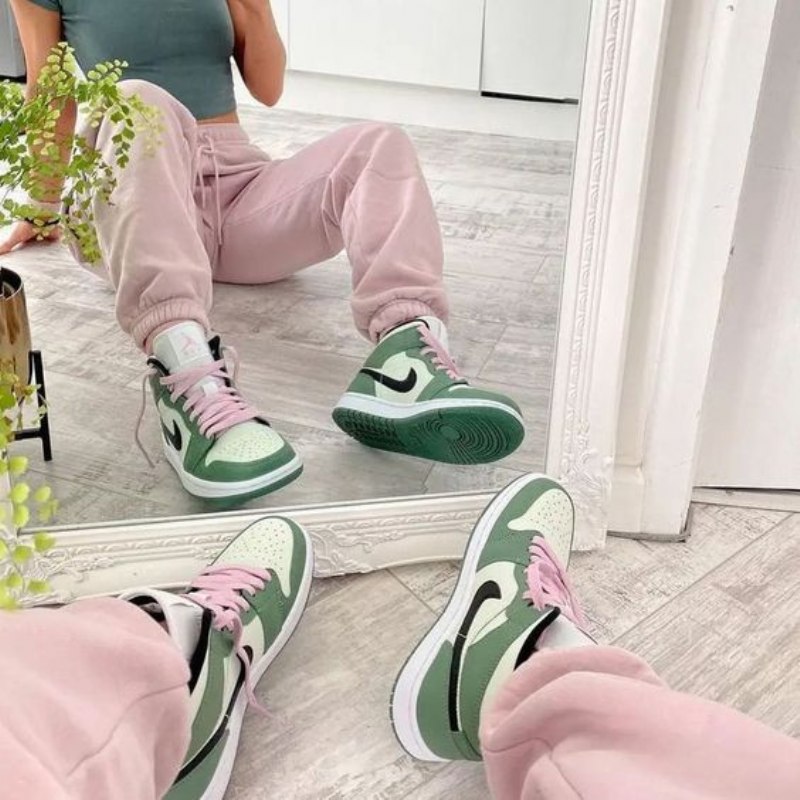 Air Jordan 1 Mid Dutch Green