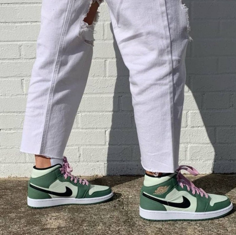 Air Jordan 1 Mid Dutch Green