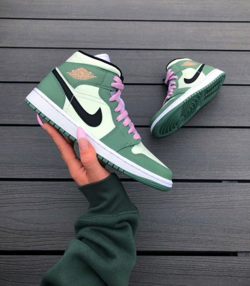 Air Jordan 1 Mid Dutch Green