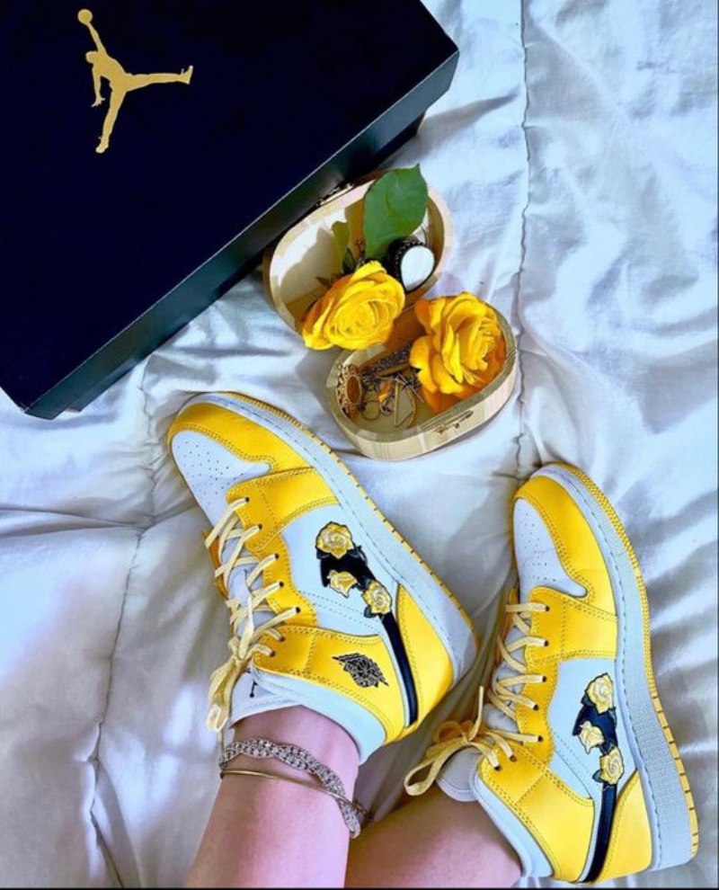 Air Jordan 1 Mid Dynamic Keltainen