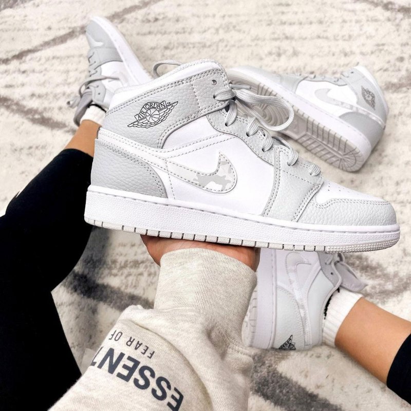 Air Jordan 1 Mid Gray Camo