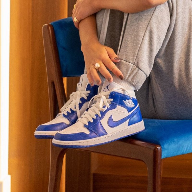 Air Jordan 1 Mid Kentucky Blue