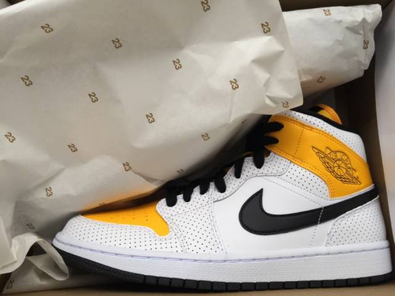 Air Jordan 1 Mid Laser Oranss