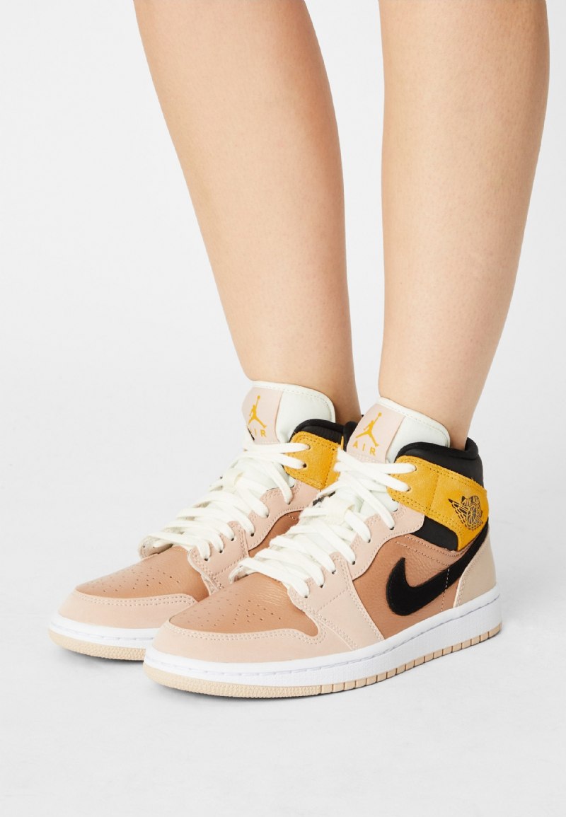 Air Jordan 1 Mid Se Particle Beige