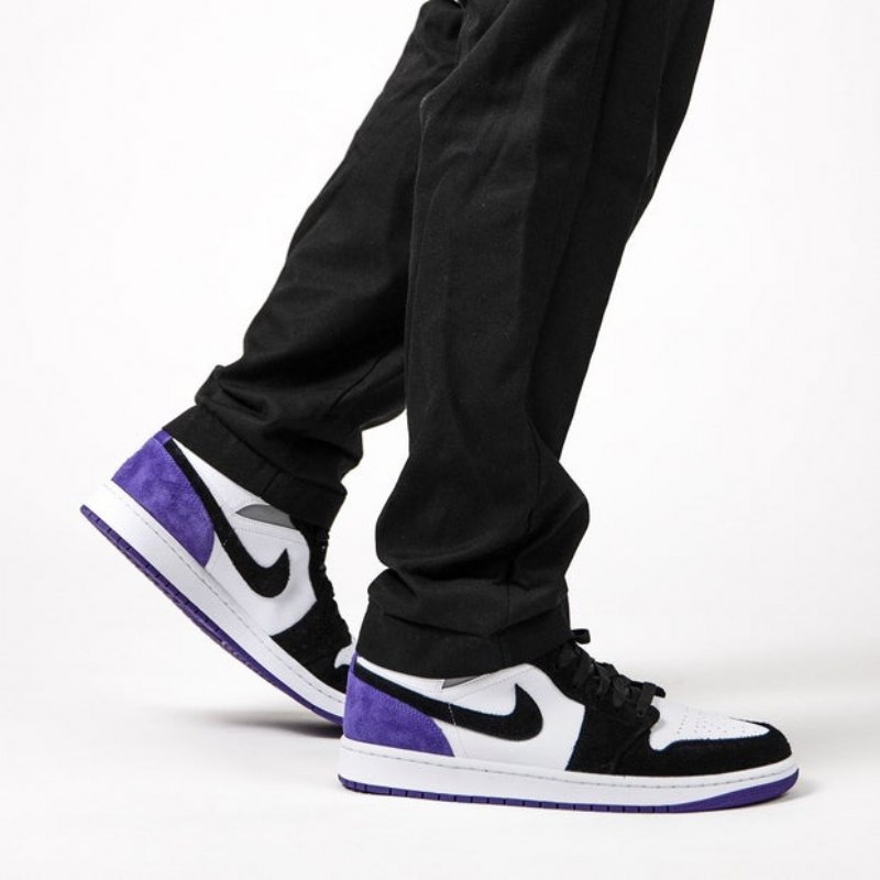 Air Jordan 1 Mid Se Varsity Villa