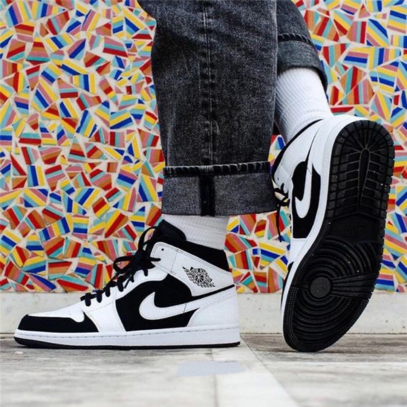 Air Jordan 1 Mid Valkoinen Musta