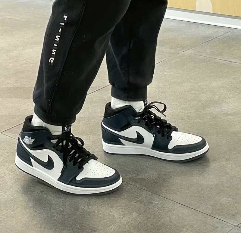 Air Jordan 1 Mied Drk Teal