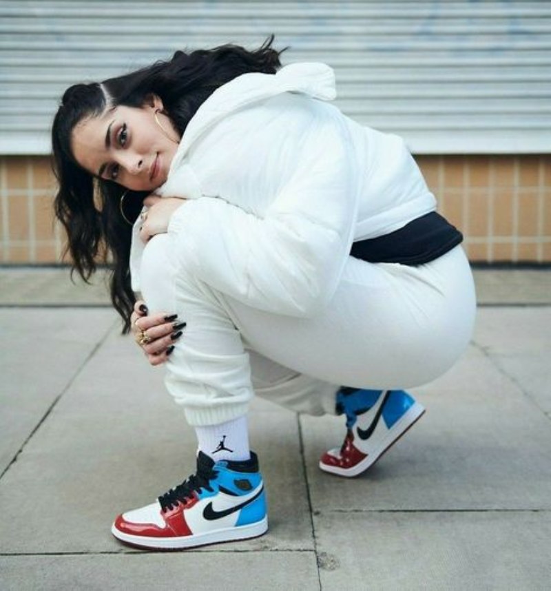Air Jordan 1 Retro High Fearless Unc Chicago
