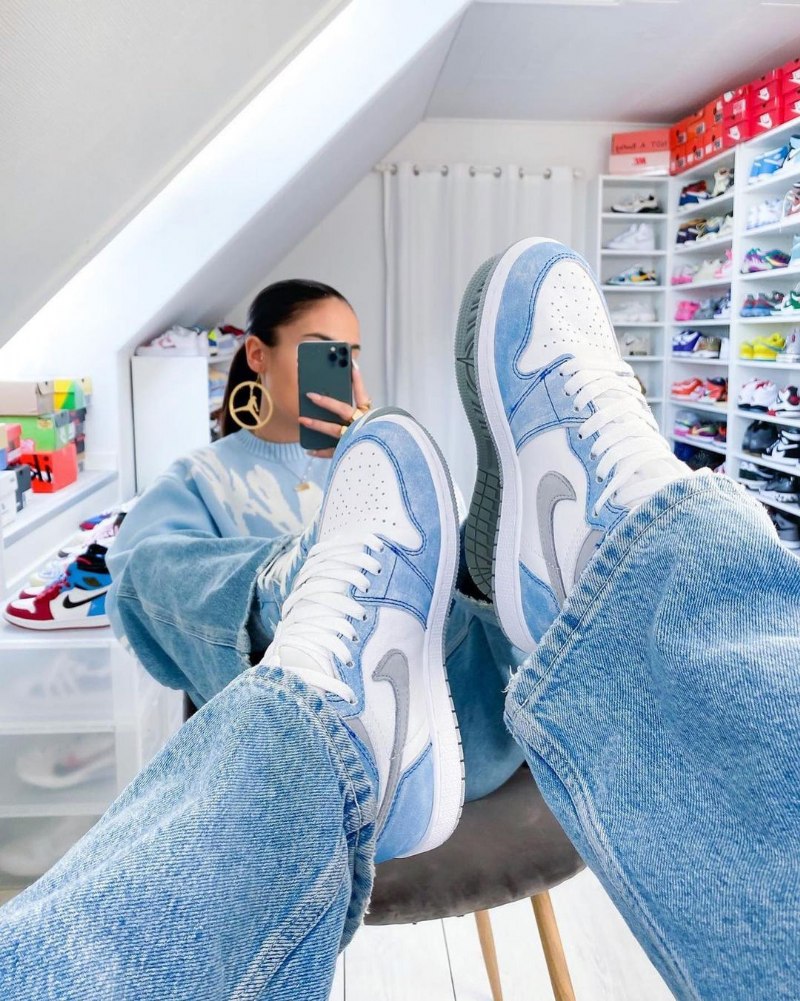 Air Jordan 1 Retro High Og Hyper Royal