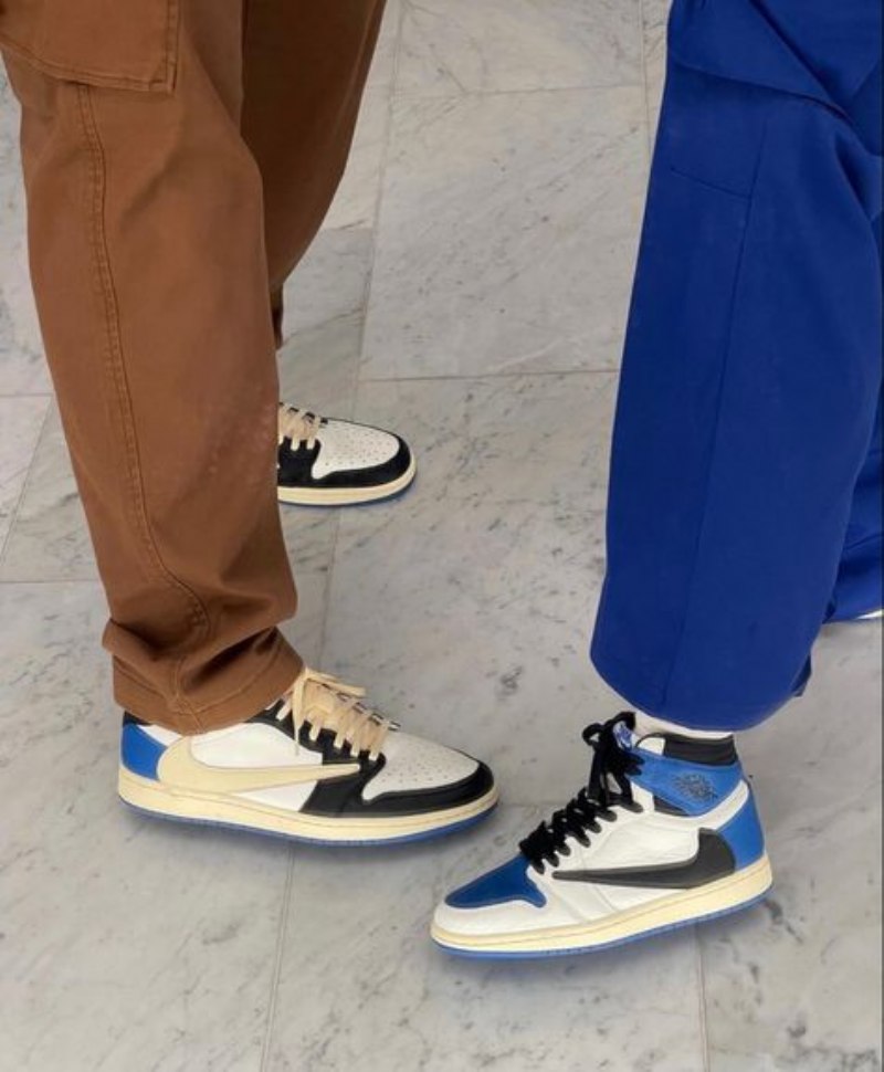 Air Jordan 1 Retro High Og Sp Travis Scott Fragment Military Blue