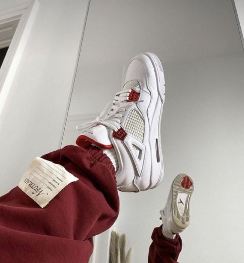 Air Jordan 4 Retro Metalli Punainen