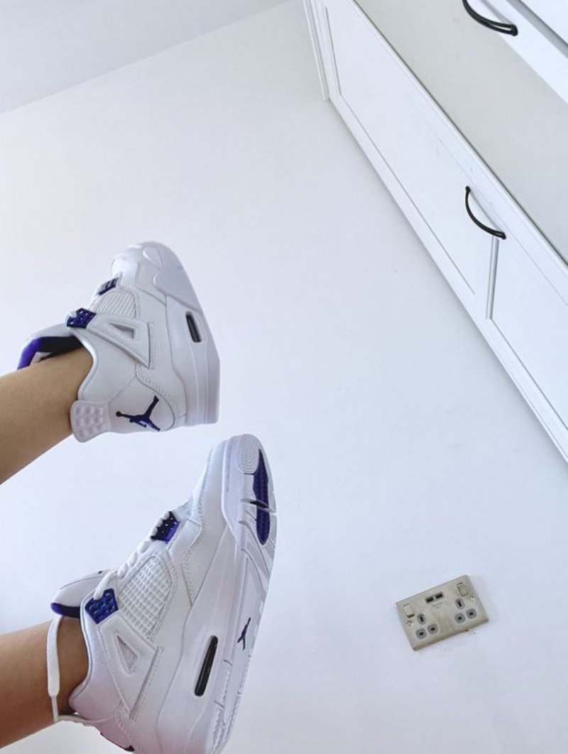 Air Jordan 4 Retro Metallinen Villa
