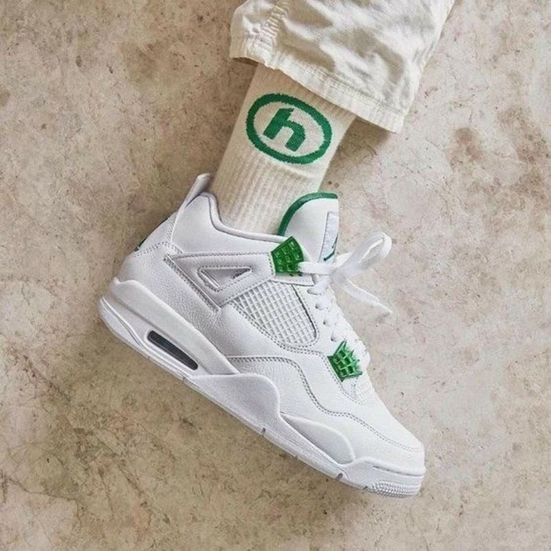 Air Jordan 4 Retro Metallivihreä