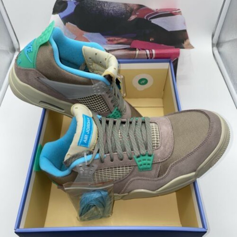 Air Jordan 4 Retro Union Taupe Haze