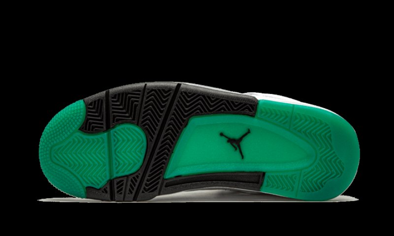 Air Jordan 4 Tee Oikein