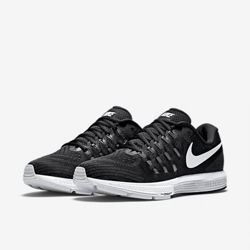 Juokseva Nike Air Zoom Vomero 11 Naisten Musta Harmaa Tummanharmaa Valkoinen