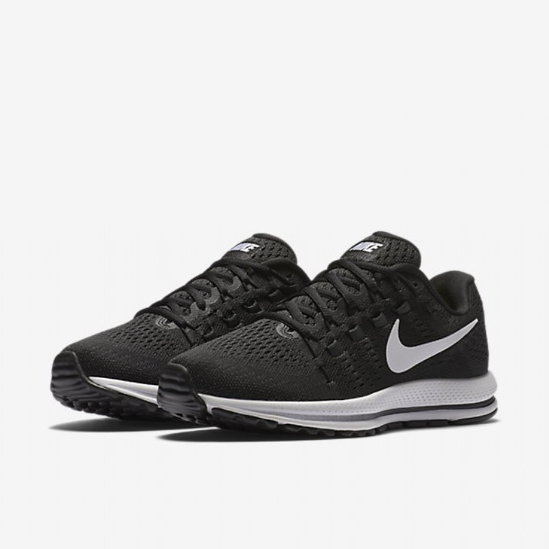 Juokseva Nike Air Zoom Vomero 12 Naisten Black Antrasiitinvalkoinen