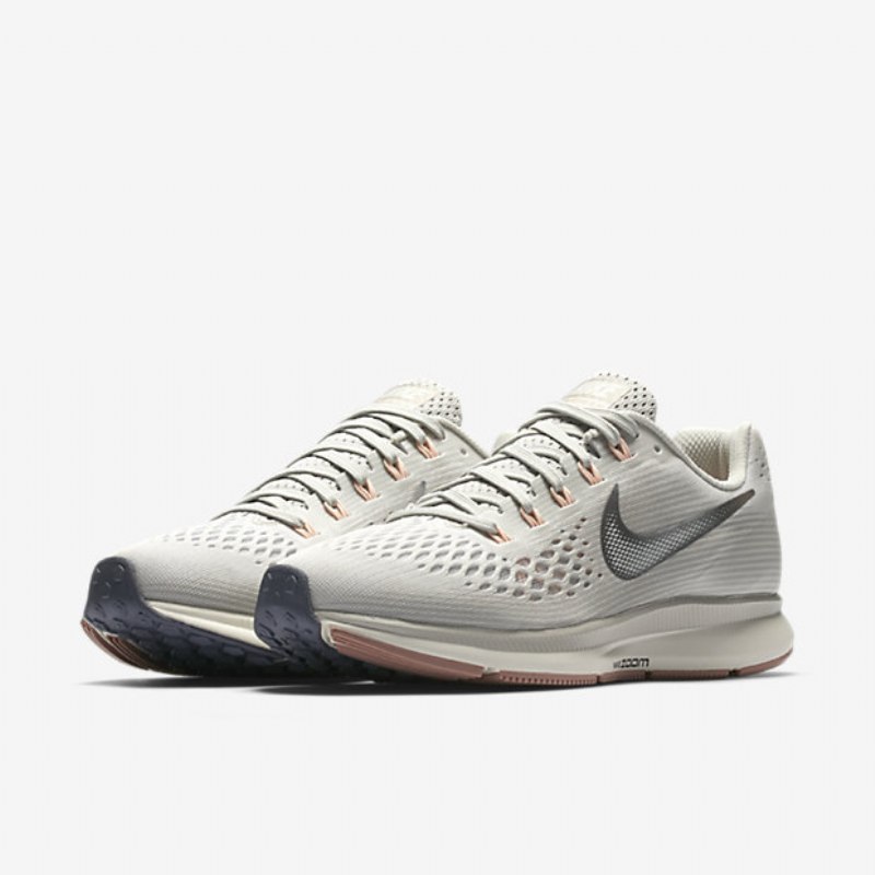 Juokseva Nike Zoom Air Pegasus 34 Naisten Light Bone Vaaleanharmaa Purjehduskromi