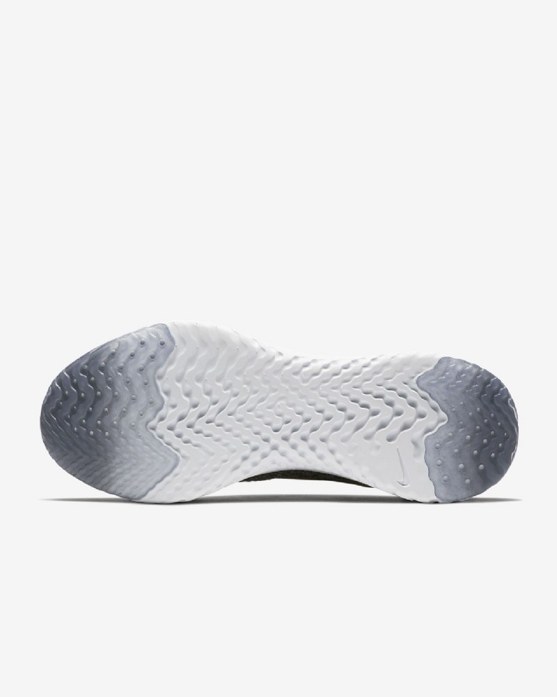 Juoksukengät Nike Epic React Flyknit Naisten Musta Tummanharmaa Harmaa Wolf White
