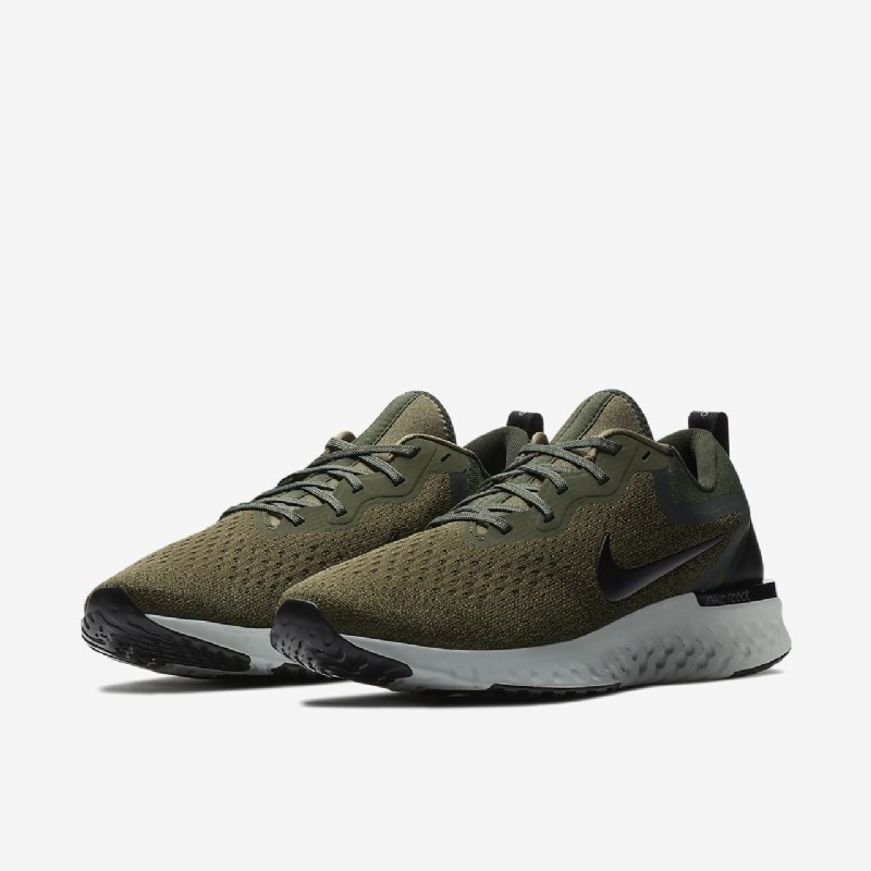 Juoksukengät Nike Odyssey Miesten React Olive Medium Sequoia Silver Clear Black