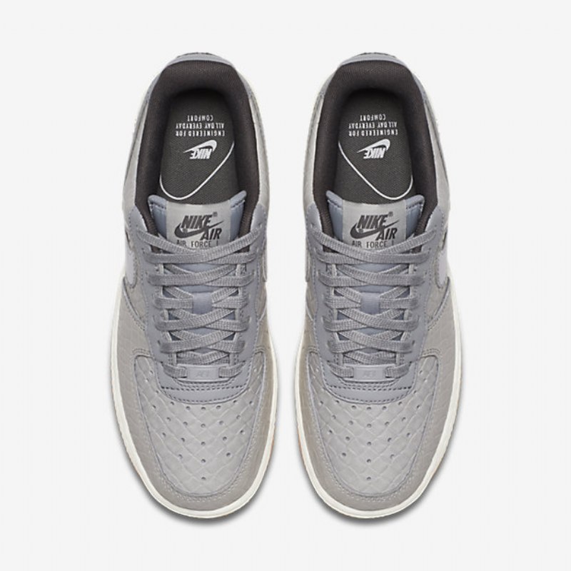 Nike Air Force 1 07 Premium Naisten