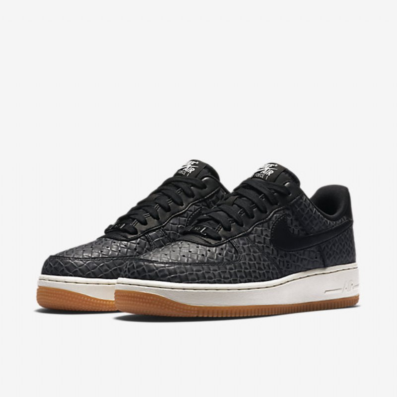 Nike Air Force 1 07 Premium Naisten Musta Purjehduskumi Ruskea Keskikokoinen