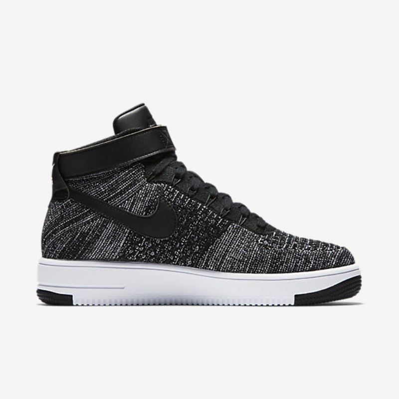 Nike Air Force 1 Ultra Flyknit Miesten Mustavalkoinen