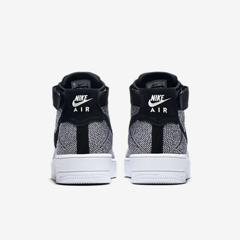 Nike Air Force 1 Ultra Flyknit Miesten Mustavalkoinen