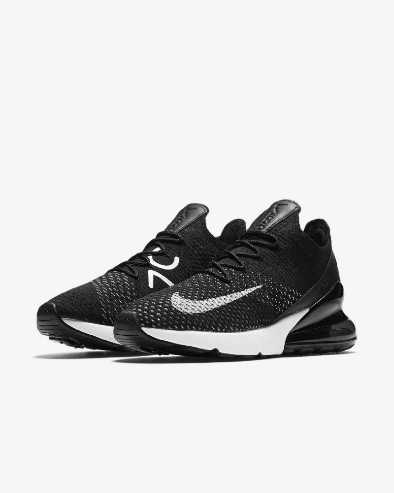 Nike Air Max 270 Flyknit -kengät Mustavalkoinen