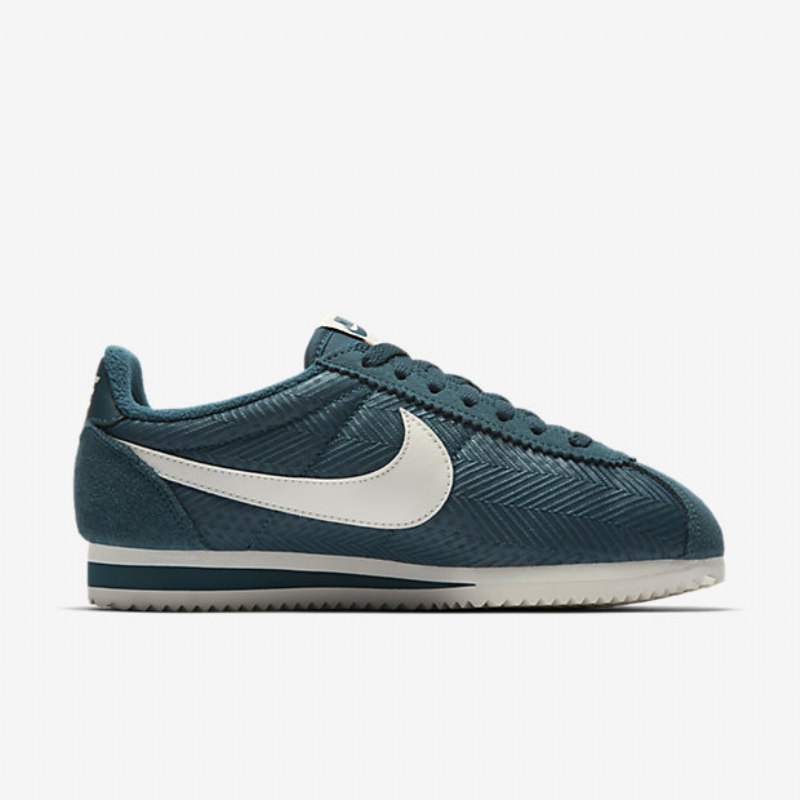 Nike Cortezin Klassiset Tekstiilikengät