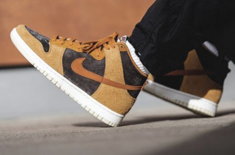 Nike Dunk High Prm Dark Russet