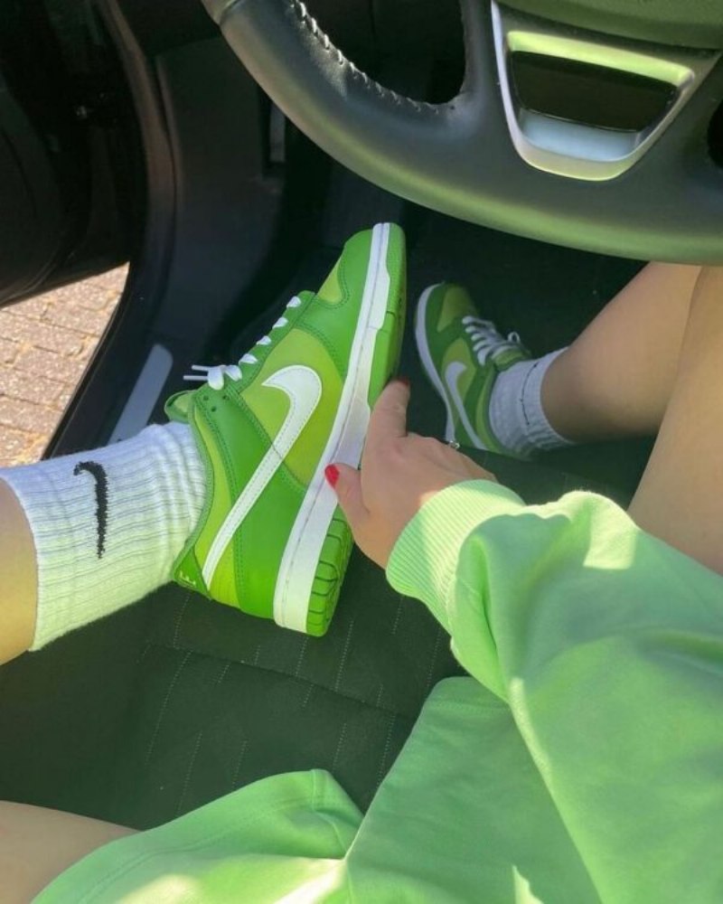 Nike Dunk Low Chlorophyll