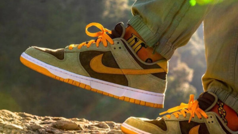 Nike Dunk Low Dusty Olive